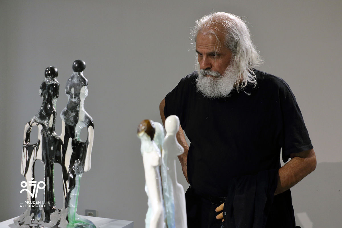 سهراب هادی در نمایشگاه تبلور خاک / Fatemeh Asadi Zahraei’s Sculpture Exhibition Titled Crystallization of The Soil