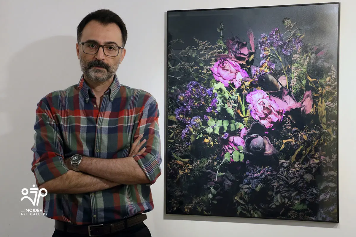 بابک حقی هنرمند نمایشگاه گروهی ازدحام/ Babak Haghi