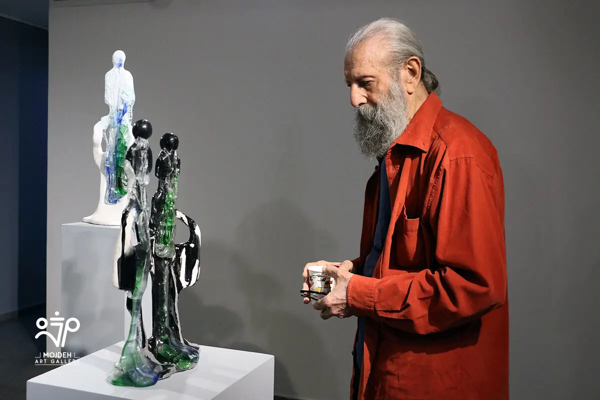 عباس مشهدی زاده در نمایشگاه تبلور خاک / Fatemeh Asadi Zahraei’s Sculpture Exhibition Titled Crystallization of The Soil