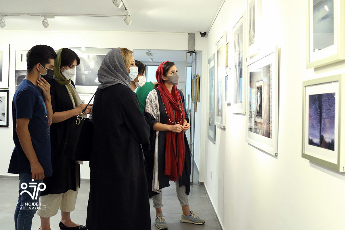 نمایشگاه گروهی عکس «هستم، آنچه می‌بینم» در گالری مژده / Group Photography Exhibition 