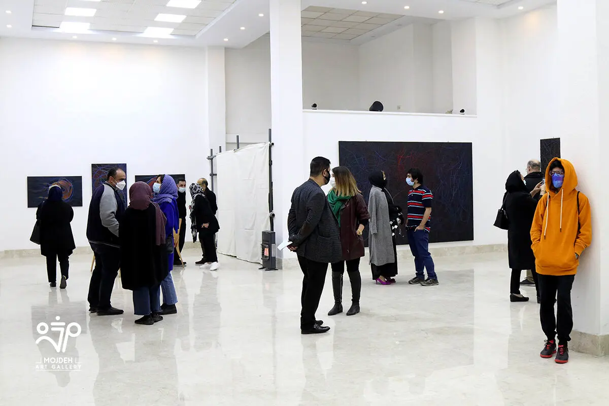 نمایشگاه انفرادی نقاشی‌های نریمان گرانمایه «مدار آشفته» / 