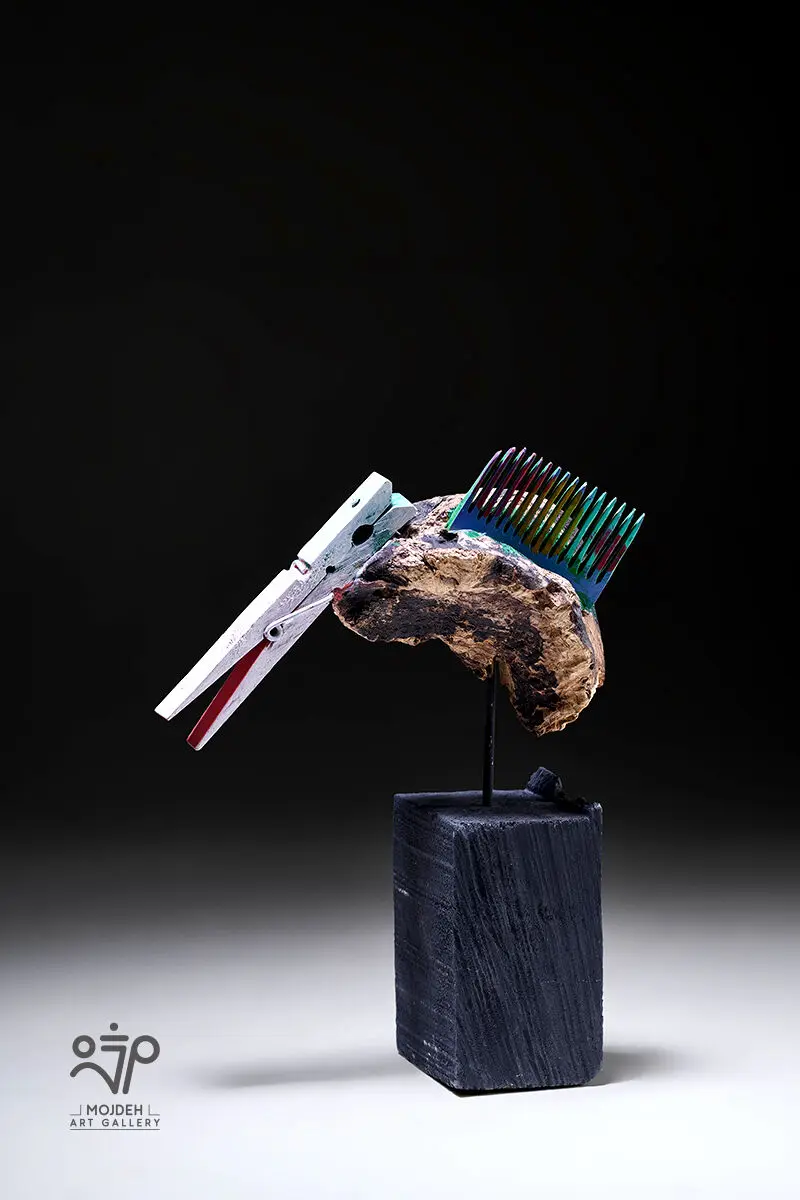 Mehdi Sahabi -  20 × 15 × 8 cm - Acrylic on wood 
