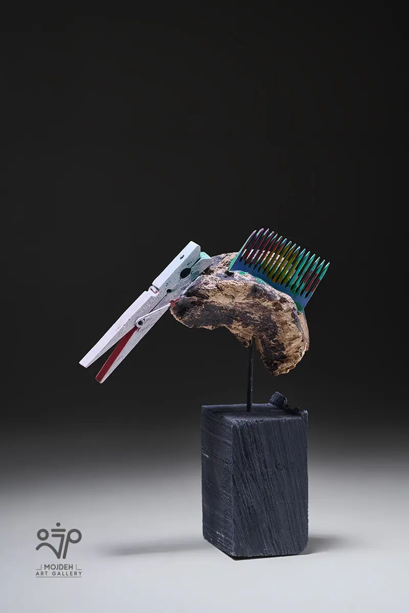 Mehdi Sahabi -  20 × 15 × 8 cm - Acrylic on wood 